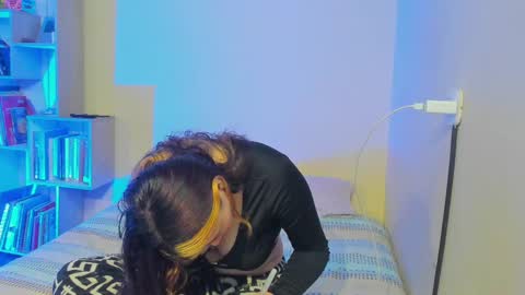 AmyWhitexxd online show from February 27, 9:36 pm