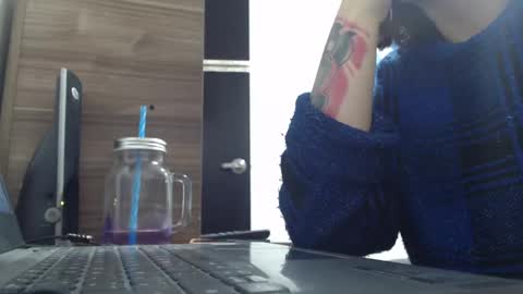 Amy online show from January 3, 8:11 pm