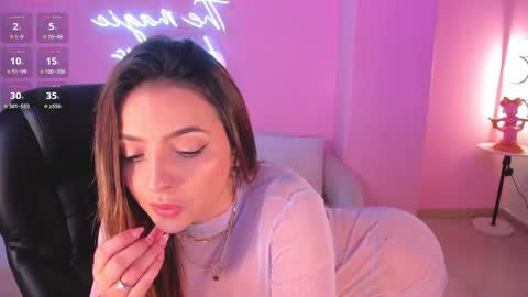Snapshot of amywoods chatting on January 9, 1:39 am online show from January 9, 1:39 am