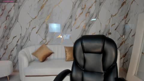 Snapshot of amywoods chatting on January 30, 12:50 am online show from January 30, 12:50 am