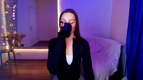 Snapshot of an6elica chatting on October 2, 2:49 am Angie online show from October 2, 2:49 am