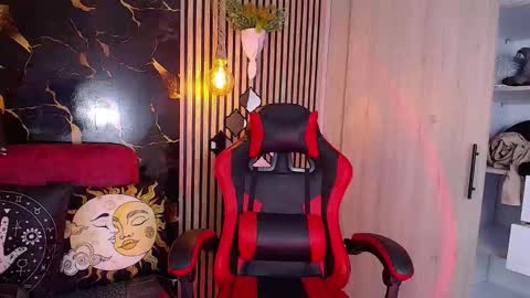 Ana online show from March 4, 2:23 pm