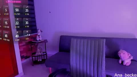 Ana online show from November 17, 7:53 am