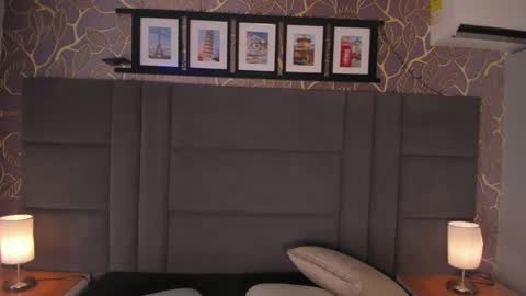 Snapshot of ana_beckett chatting on February 6, 12:48 pm Ana  online show from February 6, 12:48 pm