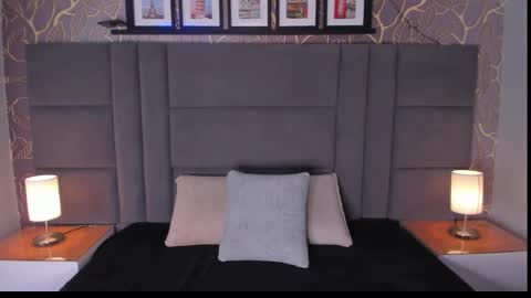 Snapshot of ana_beckett chatting on February 4, 12:00 pm Ana  online show from February 4, 12:00 pm