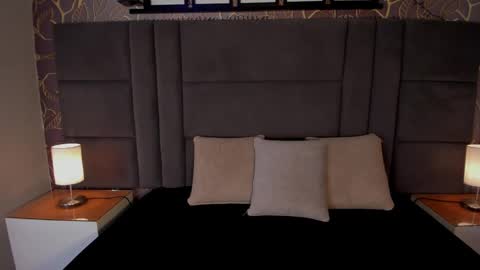 Snapshot of ana_beckett chatting on March 11, 11:44 am Ana  online show from March 11, 11:44 am