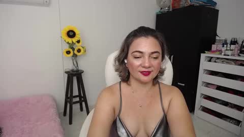  Ana  online show from December 21, 1:36 am