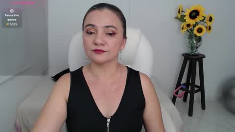 Snapshot of ana_hotmilf chatting on October 24, 11:12 pm Ana online show from October 24, 11:12 pm