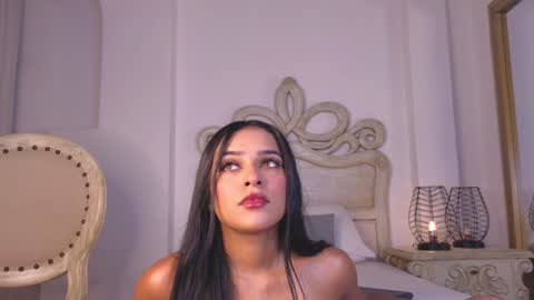 Snapshot of ana_maria11 chatting on February 5, 3:13 am Ana online show from February 5, 3:13 am