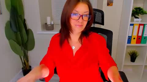 Snapshot of ana_mills chatting on October 11, 3:15 pm Ana online show from October 11, 3:15 pm