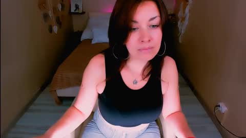 Snapshot of ana_mills chatting on October 16, 3:47 pm Ana online show from October 16, 3:47 pm