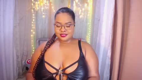 Snapshot of ana_off_alana chatting on February 11, 10:07 pm Ana online show from February 11, 10:07 pm