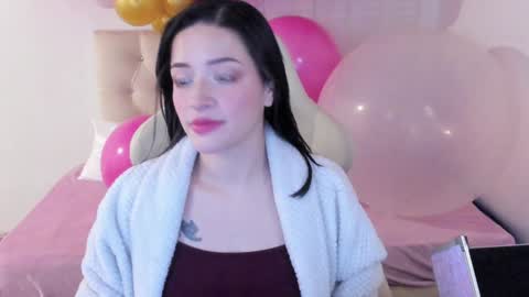 Snapshot of ana_ruuh chatting on February 3, 3:17 pm Im anna but you can call me as you want online show from February 3, 3:17 pm