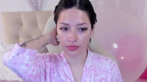 Snapshot of ana_ruuh chatting on January 27, 5:58 pm Im anna but you can call me as you want online show from January 27, 5:58 pm