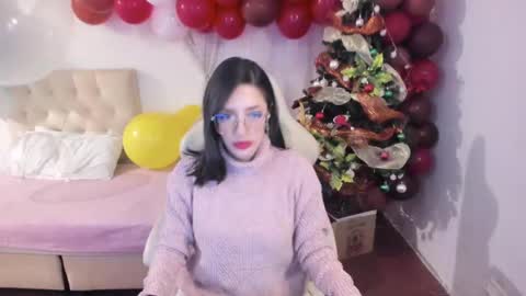 Snapshot of ana_ruuh chatting on December 25, 3:18 am Im anna but you can call me as you want online show from December 25, 3:18 am