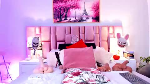 Snapshot of anaa_bellaa chatting on October 20, 12:19 pm anaa_bellaa online show from October 20, 12:19 pm