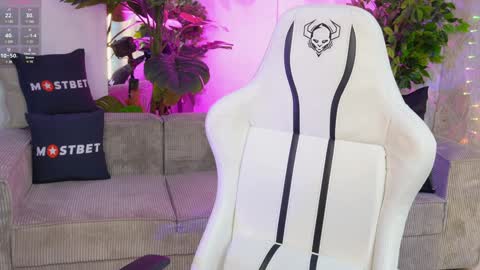 Sweet girls online show from December 21, 11:24 pm