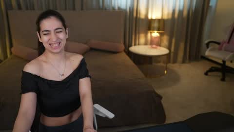 Sweet girls online show from April 20, 7:00 am