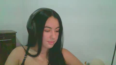 anabelenogueira1 online show from April 28, 5:28 pm