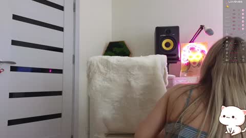 Annie  online show from January 25, 3:25 pm