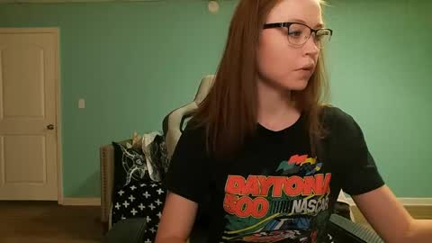 Anabelleleigh online show from May 31, 11:17 pm
