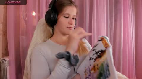 AnabelMelody online show from October 11, 6:21 pm