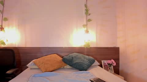 Anna online show from January 24, 7:18 pm