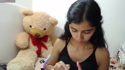 Anahi Browns online show from February 11, 9:16 pm