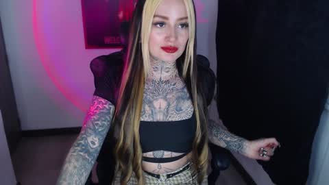 Snapshot of anai_gomez chatting on December 24, 7:33 pm Callme Mistress Ani online show from December 24, 7:33 pm