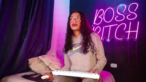 anais  cooper  online show from December 3, 7:11 pm