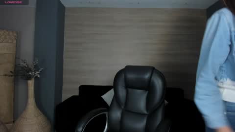 Anais Nin  online show from December 24, 11:28 am