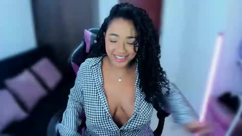      help me to get 100 thumps up  online show from December 3, 11:32 am