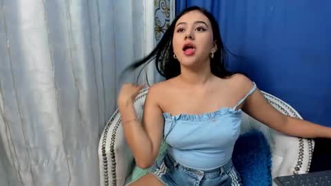 analia18  online show from February 13, 12:32 pm