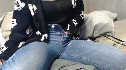 analove200 online show from January 6, 12:57 pm