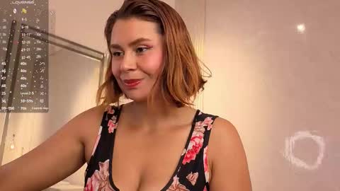 Snapshot of analuna__ chatting on October 28, 10:14 pm Ana Luna online show from October 28, 10:14 pm