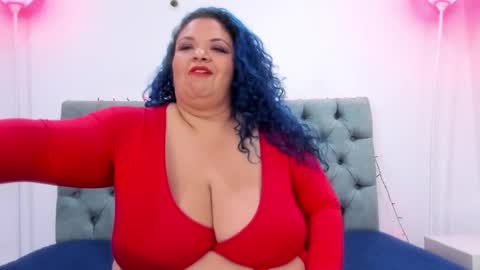 Snapshot of anamariiarios chatting on January 16, 8:03 pm Ana Maria online show from January 16, 8:03 pm