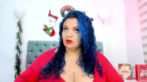 Snapshot of anamariiarios chatting on December 30, 7:42 pm Ana Maria online show from December 30, 7:42 pm