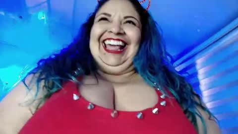 Snapshot of anamariiarios chatting on September 25, 8:06 pm Ana Maria online show from September 25, 8:06 pm