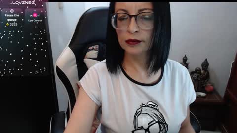  Anastacia  online show from March 29, 9:47 pm