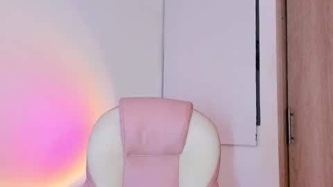 Anastacia online show from March 2, 5:08 am