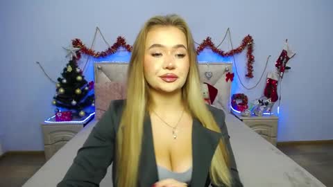 anastacyyellig online show from December 17, 7:59 pm