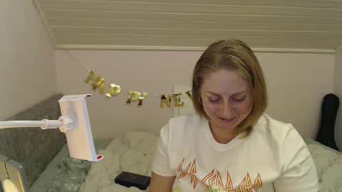Andorphin online show from January 2, 7:29 pm
