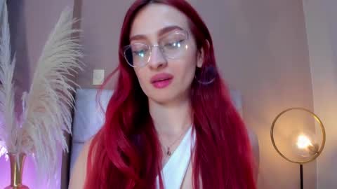 Snapshot of andracyruss chatting on October 28, 2:34 pm Andra Cyrus online show from October 28, 2:34 pm