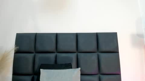 Snapshot of andracyruss chatting on October 13, 12:08 pm Andra Cyrus online show from October 13, 12:08 pm