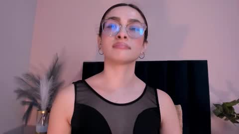 Andra Cyrus online show from March 6, 12:39 am