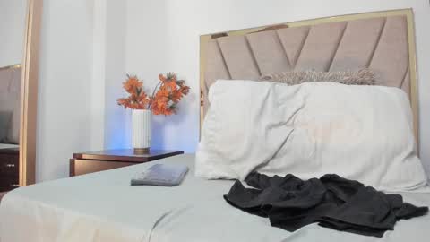 Snapshot of andracyruss chatting on October 6, 2:12 pm Andra Cyrus online show from October 6, 2:12 pm