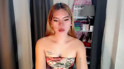 andrea06121998 online show from March 5, 4:36 pm