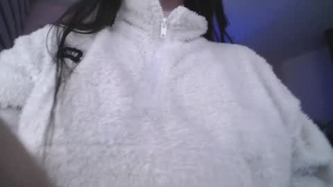Andrea Ramos online show from December 15, 2:16 pm