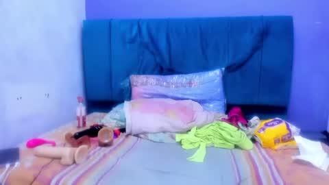 andrealopezaenmar online show from July 10, 9:21 am