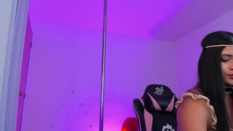 ig  online show from April 12, 7:55 am